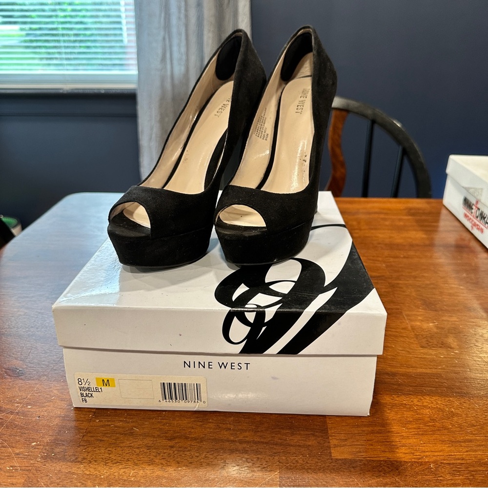 Nine West Peep Toe Pumps Black Suede